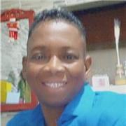 Profesor con conocimiento en pedagogia y facilidad para enseñar las matematicas